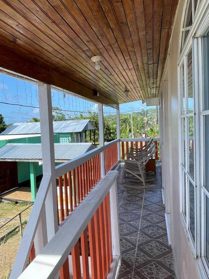 Christina'S Guest House Official Little Corn Island Exterior photo