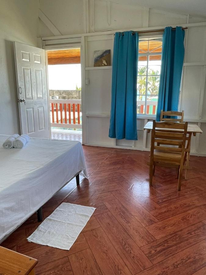 Christina'S Guest House Official Little Corn Island Exterior photo