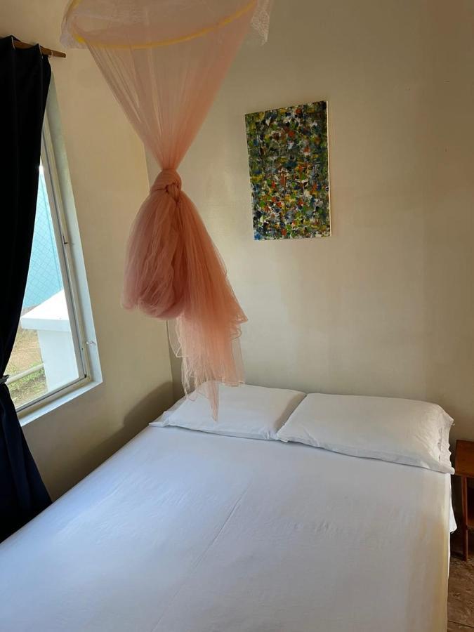 Christina'S Guest House Official Little Corn Island Exterior photo