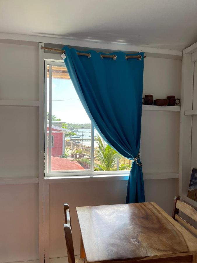 Christina'S Guest House Official Little Corn Island Exterior photo