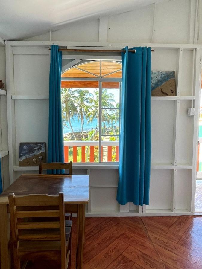 Christina'S Guest House Official Little Corn Island Exterior photo