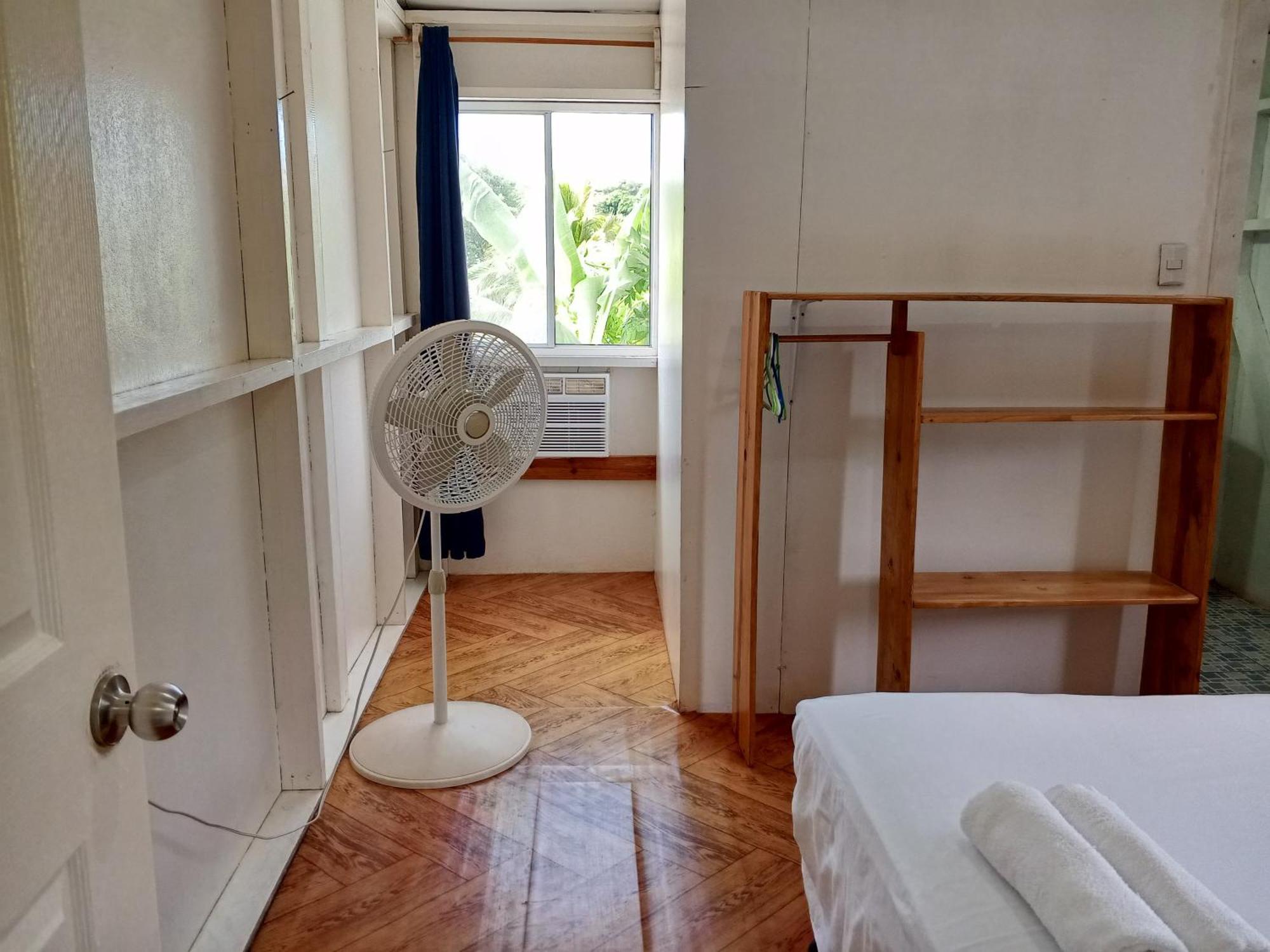 Christina'S Guest House Official Little Corn Island Exterior photo